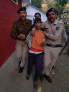 कंडा जेल से फरार तीनों कैदी पकड़े गए, पुलिस को मिली बड़ी कामयाबी