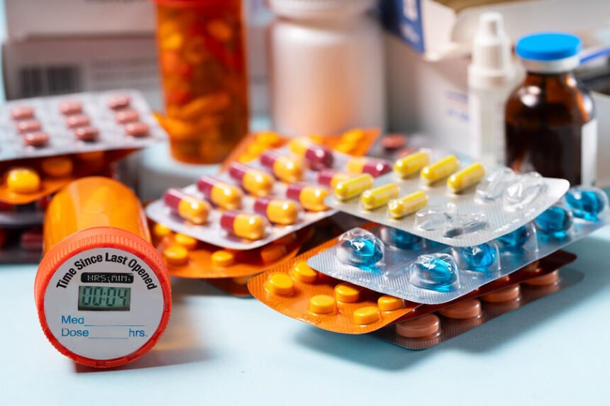 हिमाचल प्रदेश में बनी 22 दवाओं के सैंपल फेल; 14 कंपनियों को नोटिस जारी कर वापस मंगवाया स्टॉक- Pachayat Times